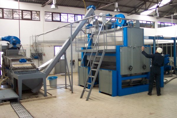 zeytinleri ezmek için kırıcı